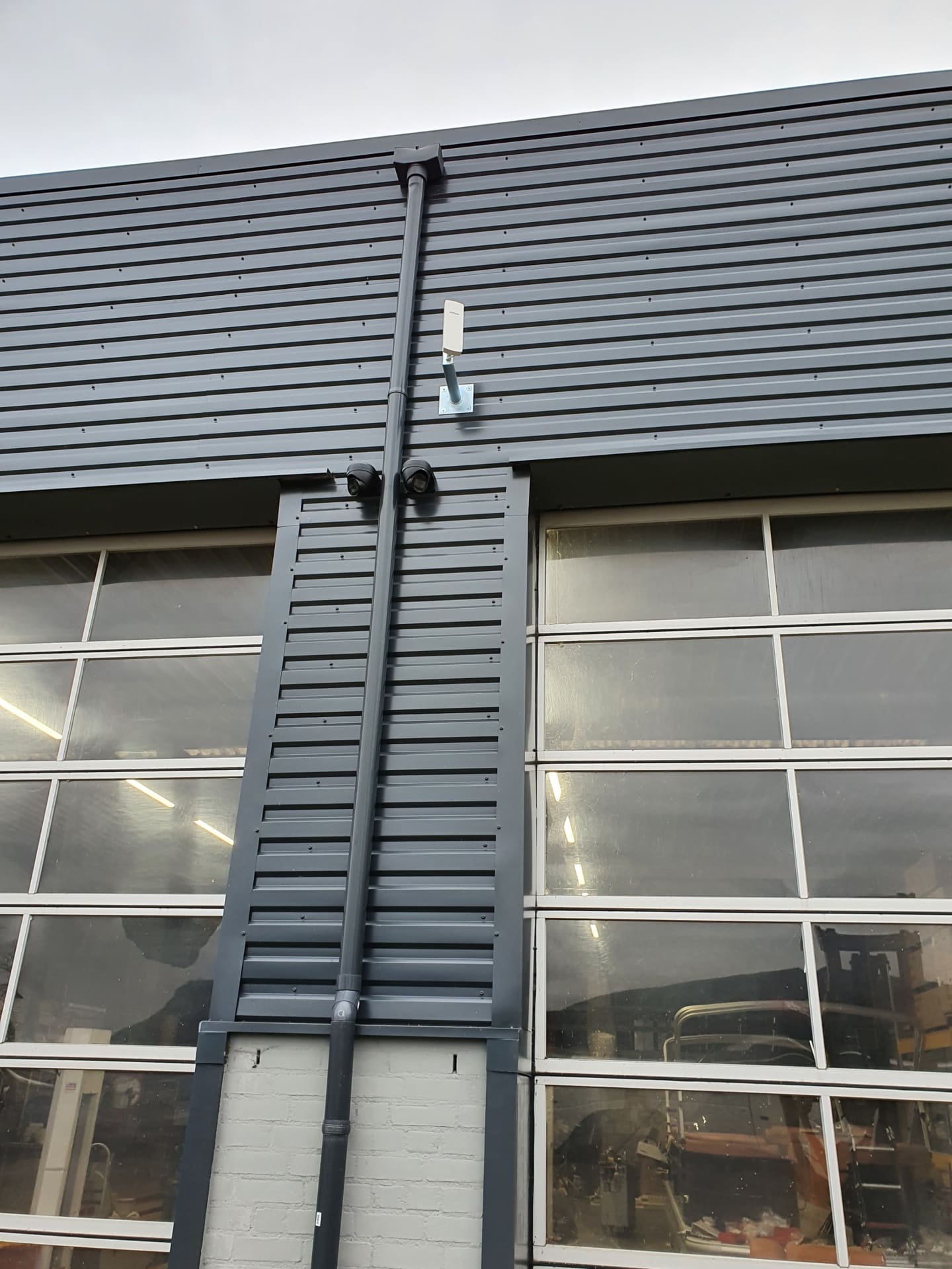 Camerabeveiliging met straalverbinding Maaskant Reizen Lith Camerabeveiliging met straalverbinding Maaskant Reizen Lith